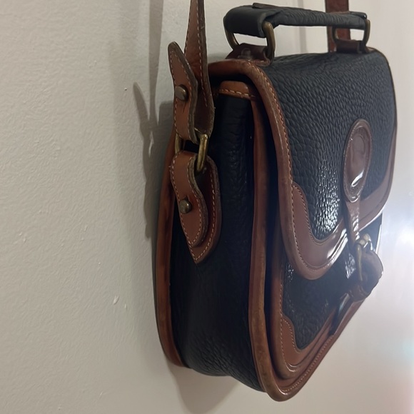 Dooney & Bourke Smaller Size Surrey Vintage Crossbody Rare 90's Vintage - Picture 5 of 17